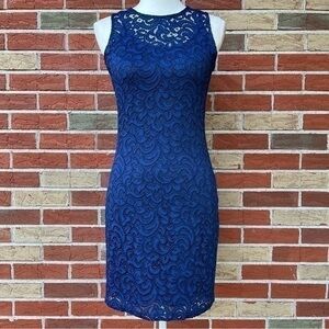 🌷 Alexia Admor Paisley Floral Blue Sleeveless Lace Overlay Dress